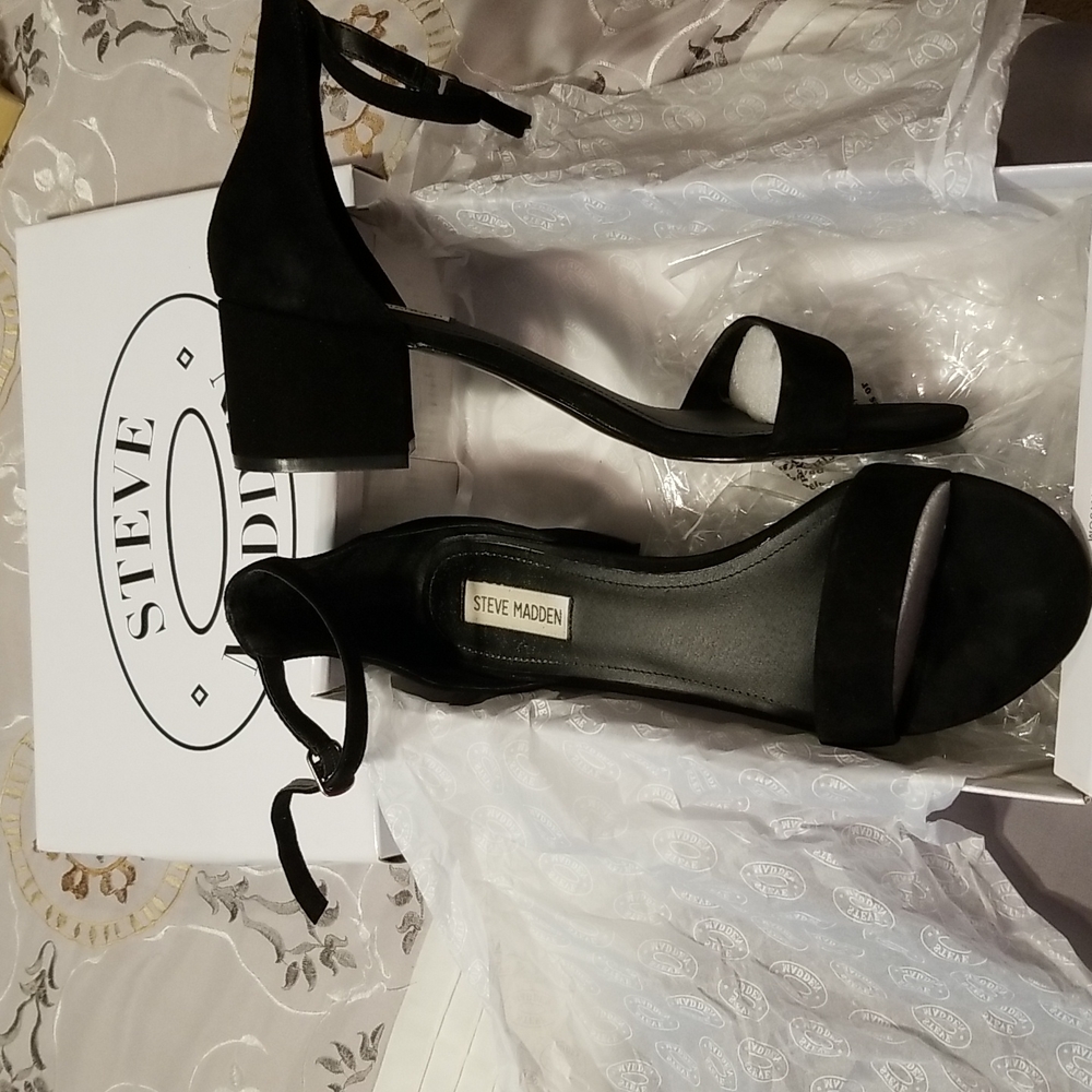 Steve Madden low heel sandals